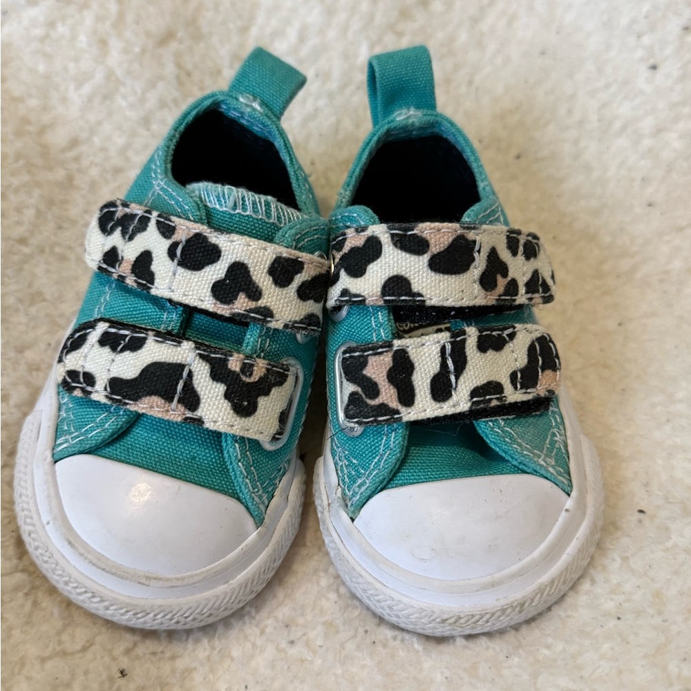 Converse Blue and Black Sneakers with Velcro Closure